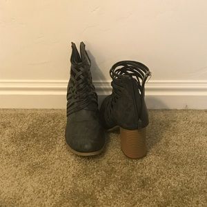 Gray bootie